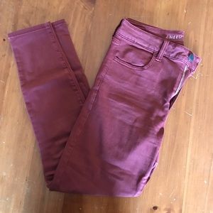 AE Next Level Stretch Maroon Skinnies